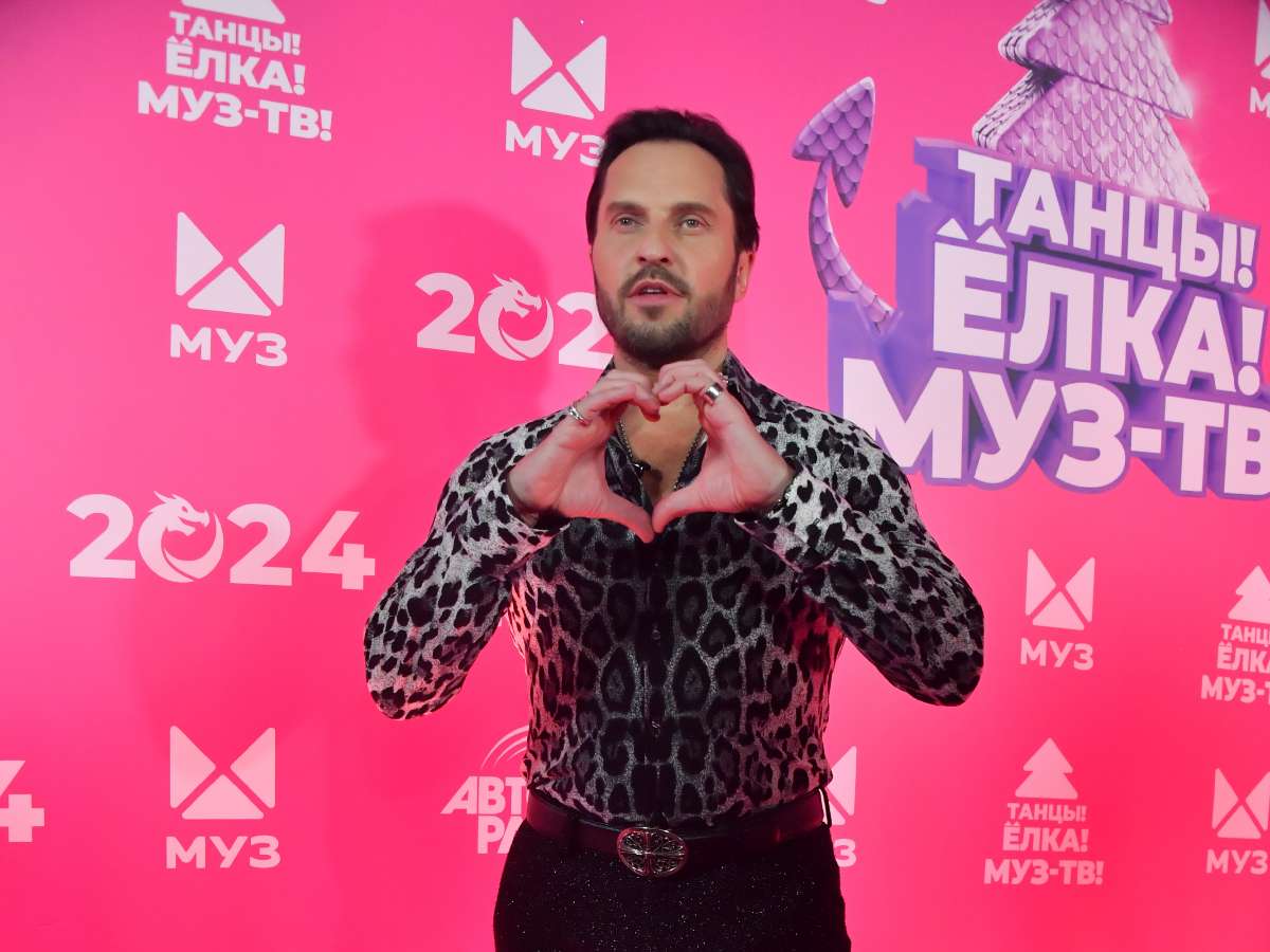 Опальный Ревва вернулся в Россию и вышел в люди с любимой женщиной