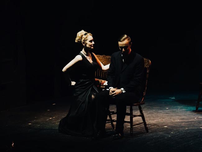 Сцена из спектакля «Анна Каренина. LECTURE»