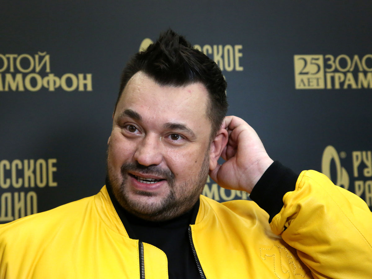 Сергей Жуков Жуков пытается отсудить права на хиты «Крошка моя» и «Чужие губы»: во всем винит Маликова