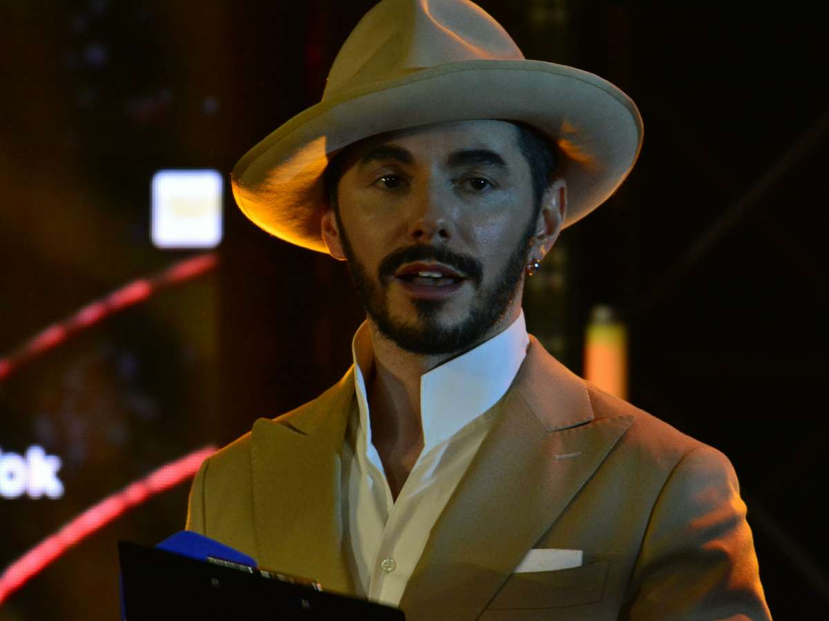 И года с развода не прошло: вот с кем теперь счастлив Тимур Родригез