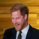 Отрекся не только от Короны, но и от Британии: принц Гарри выступил с заявлением о смене гражданства