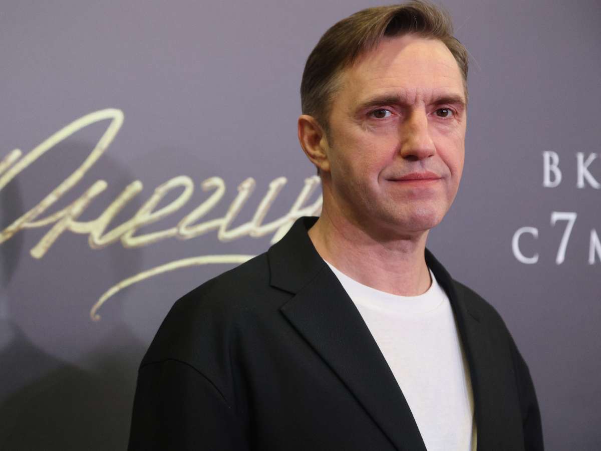 «Что-то из ряда вон выходящее»: Вдовиченков раскрыл подробности о новорожденном внуке, которого еще ни разу не видел