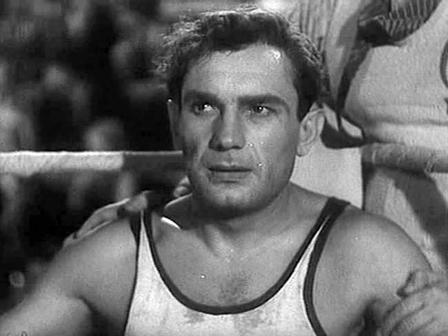 Иван Переверзев в фильме «Первая перчатка»