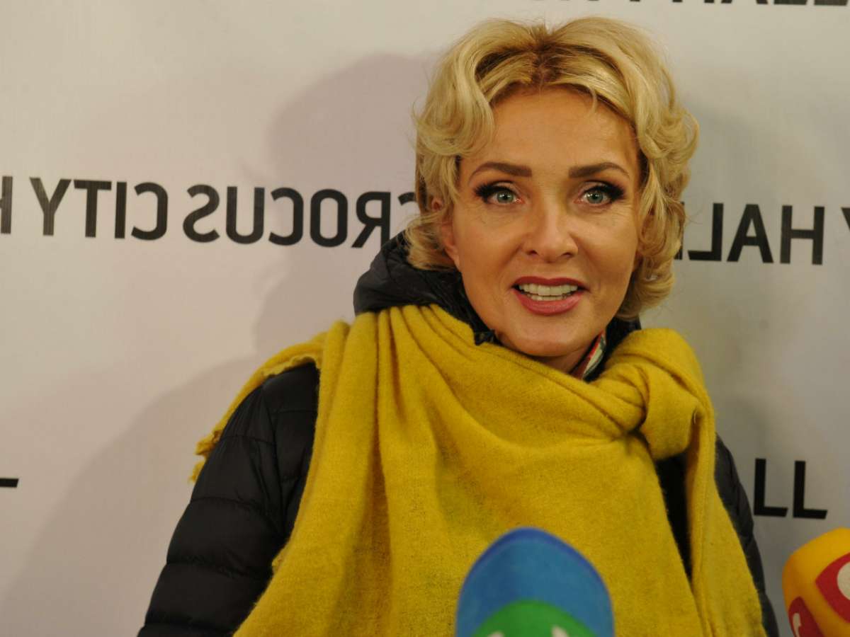 Лайма Вайкуле получила удар от российских звезд накануне дня рождения