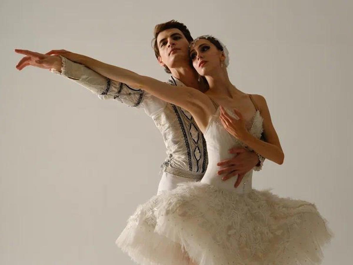 лебединое_озеро