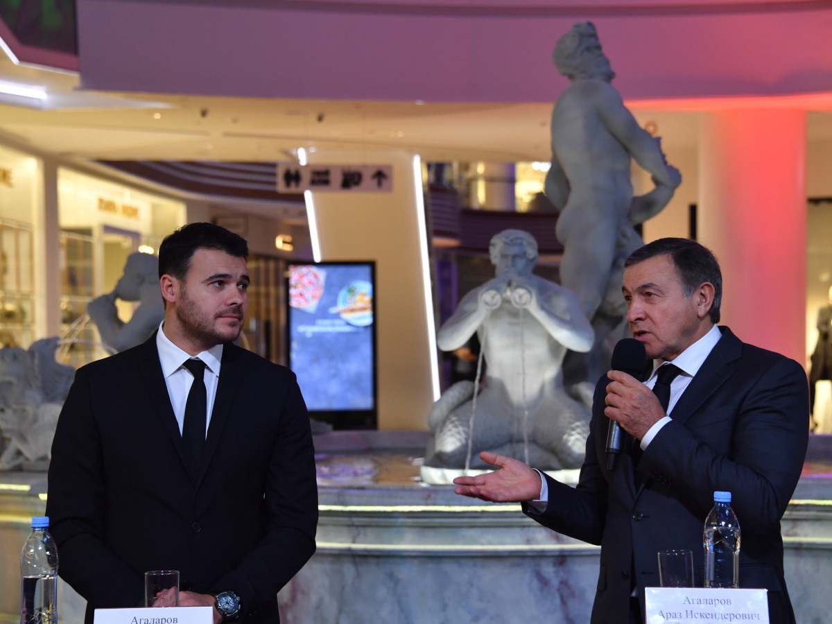 «Надо отдавать себе отчет»: Эмин и Араз Агаларовы ответили на обвинения Яны Рудковской после теракта в «Крокусе»