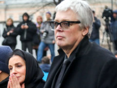 На церемонии прощания Александр Стриженов вспомнил, как он неоднократно оплакивал Ширвиндта в финале спектакля «Чествование», зная, что после этого у них будет веселое застолье. И поблагодарил коллегу за счастливейший театральный опыт