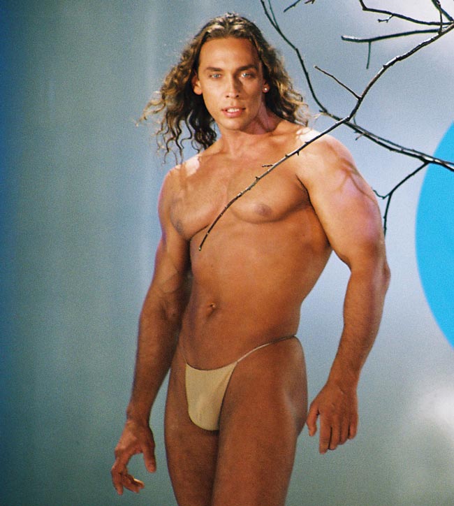 Розамунд Пайктың эротикалық фотосуреттері