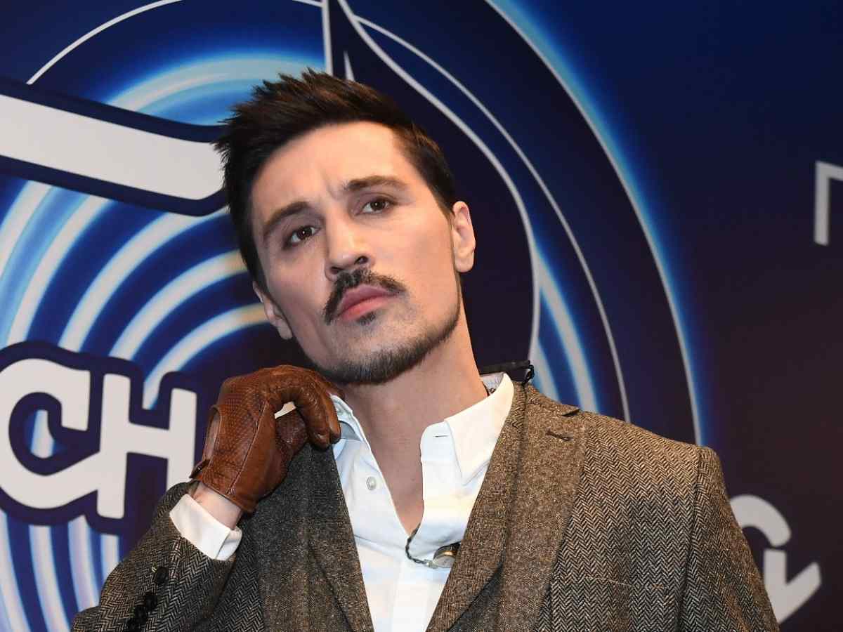 «В новой для себя роли»: Билан выступил с заявлением и показал кольцо на безымянном пальце