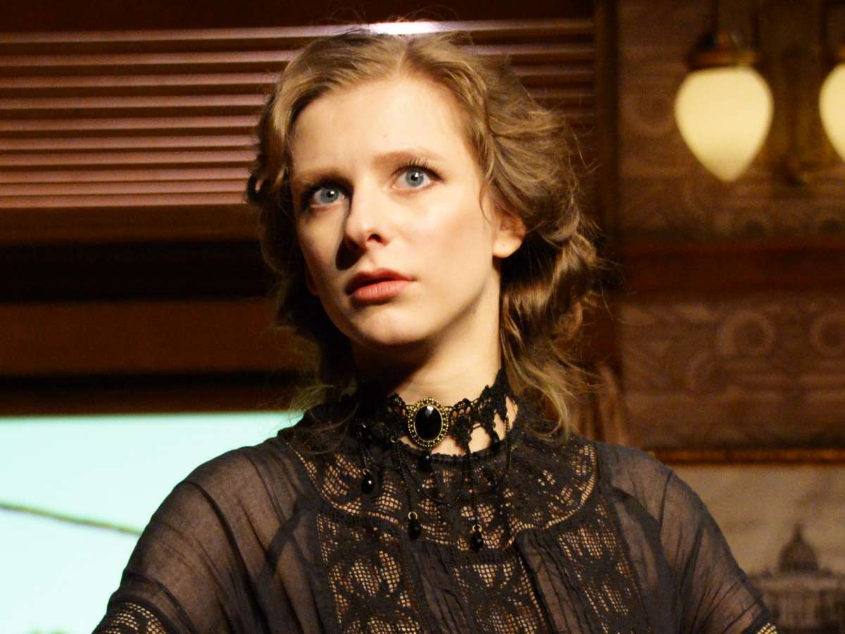 Смеется и плачет: Арзамасова рассказала, как чувствует себя во вторую беременность