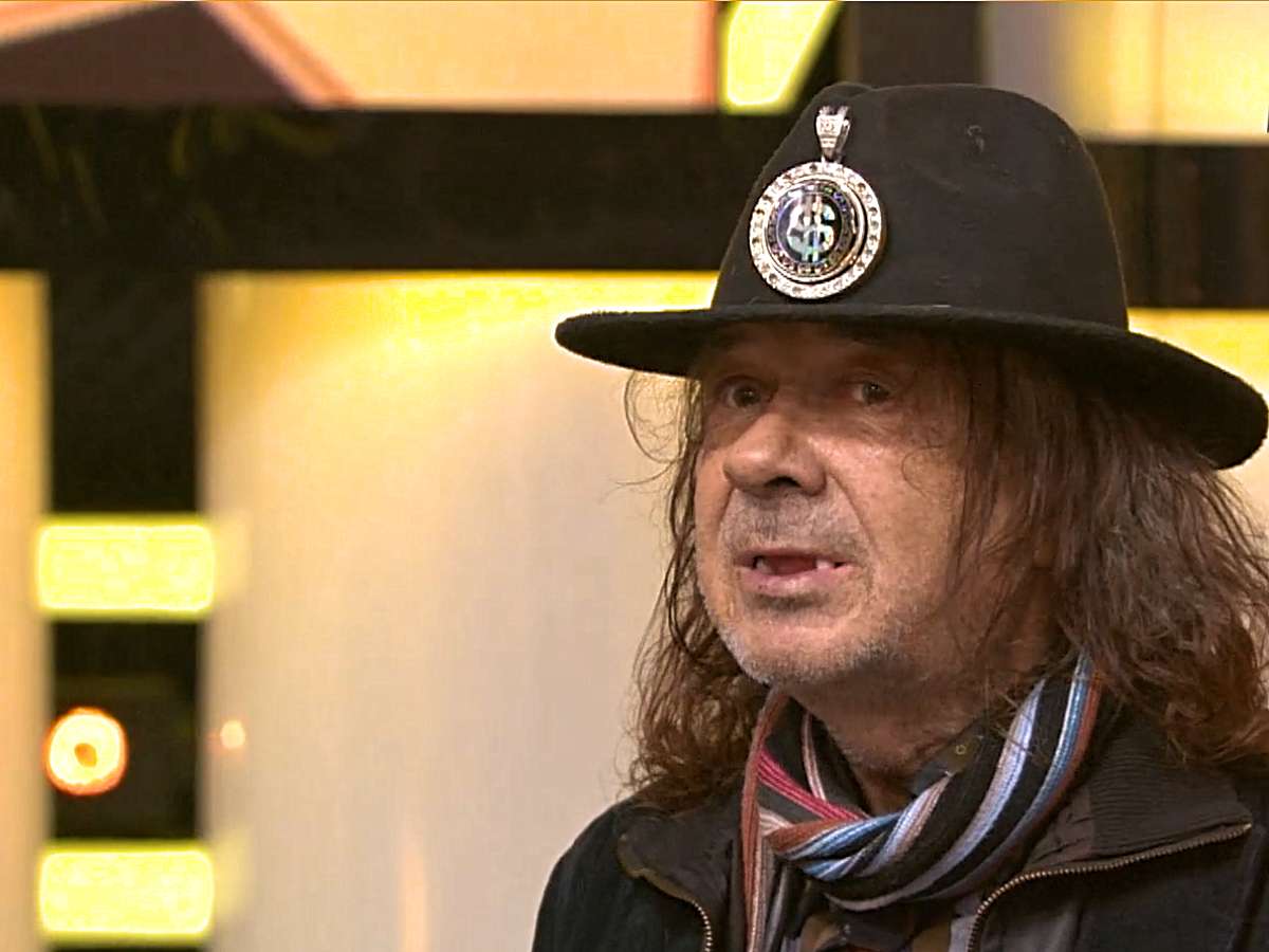 «Я не алкоголик, я — бытовой пьяница»: Кузьмин о проблемах с женой и жизни в сарае