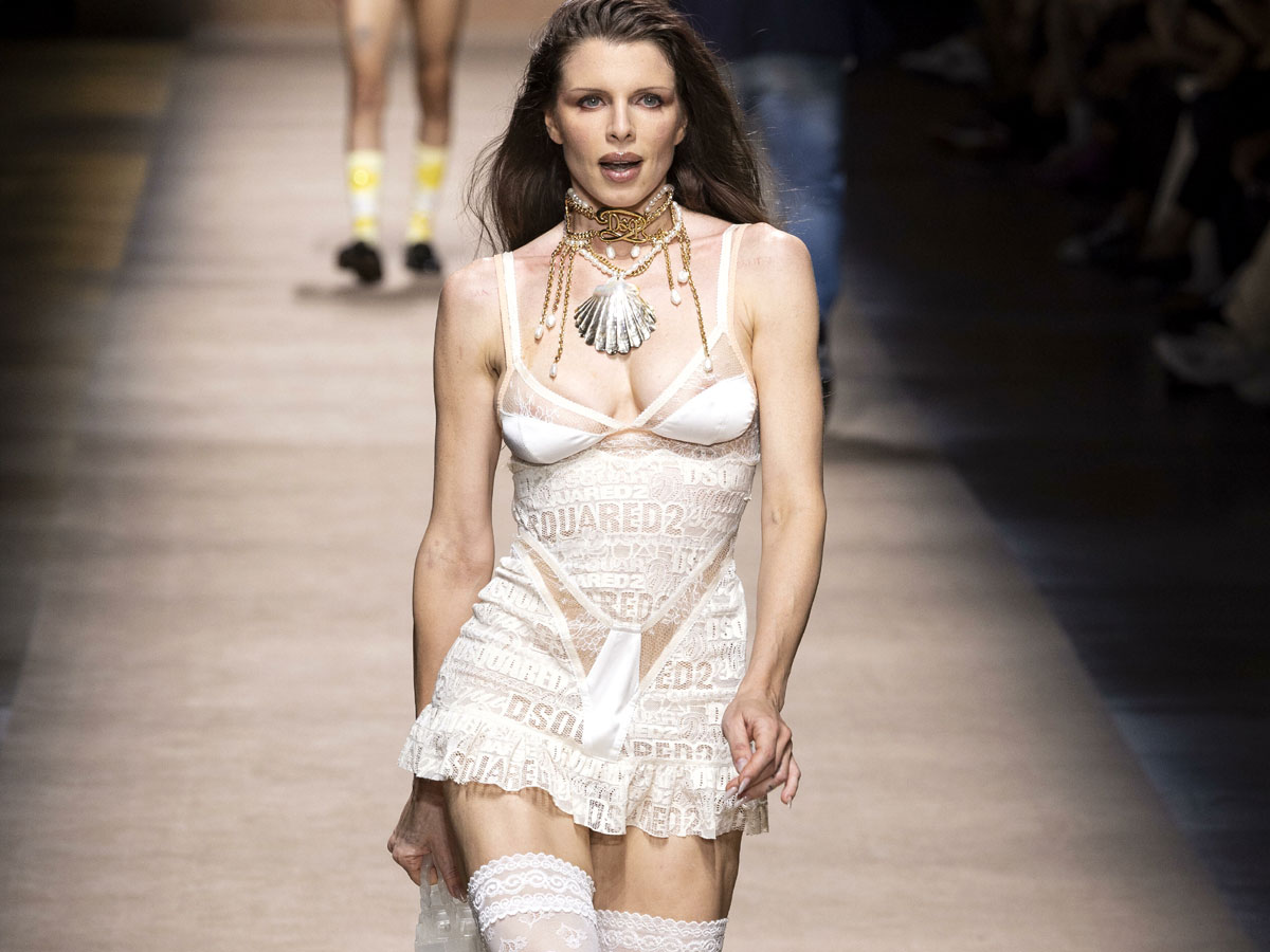 Джулия Фокс