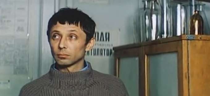 Как тяжелый характер Олега Даля мешал ему в личной жизни: две известные актрисы сбежали от красавца из «Старой, старой сказки»