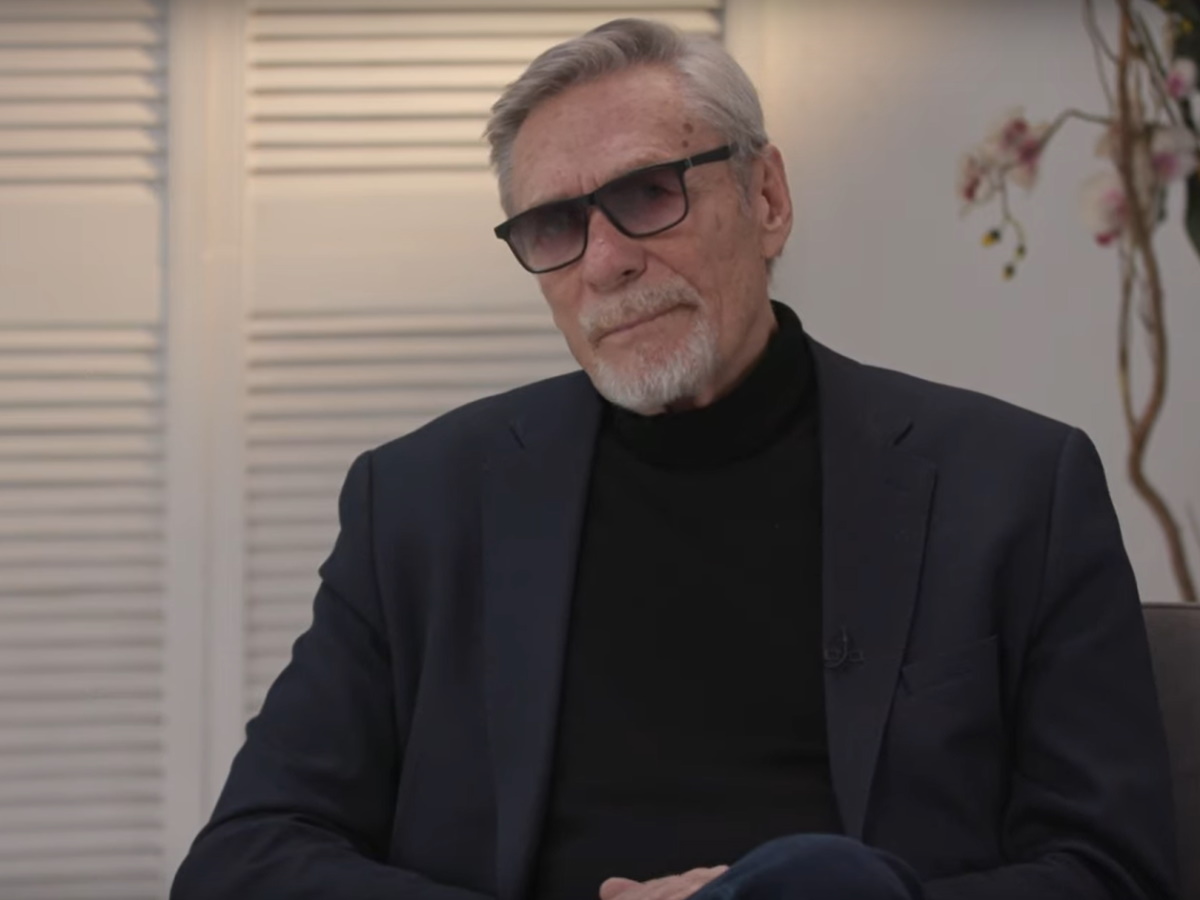 Звезда фильма «Любовь и голуби» Александр Михайлов о главной семейной тайне: «Отец заплакал, когда я спросил почему он развелся с мамой»