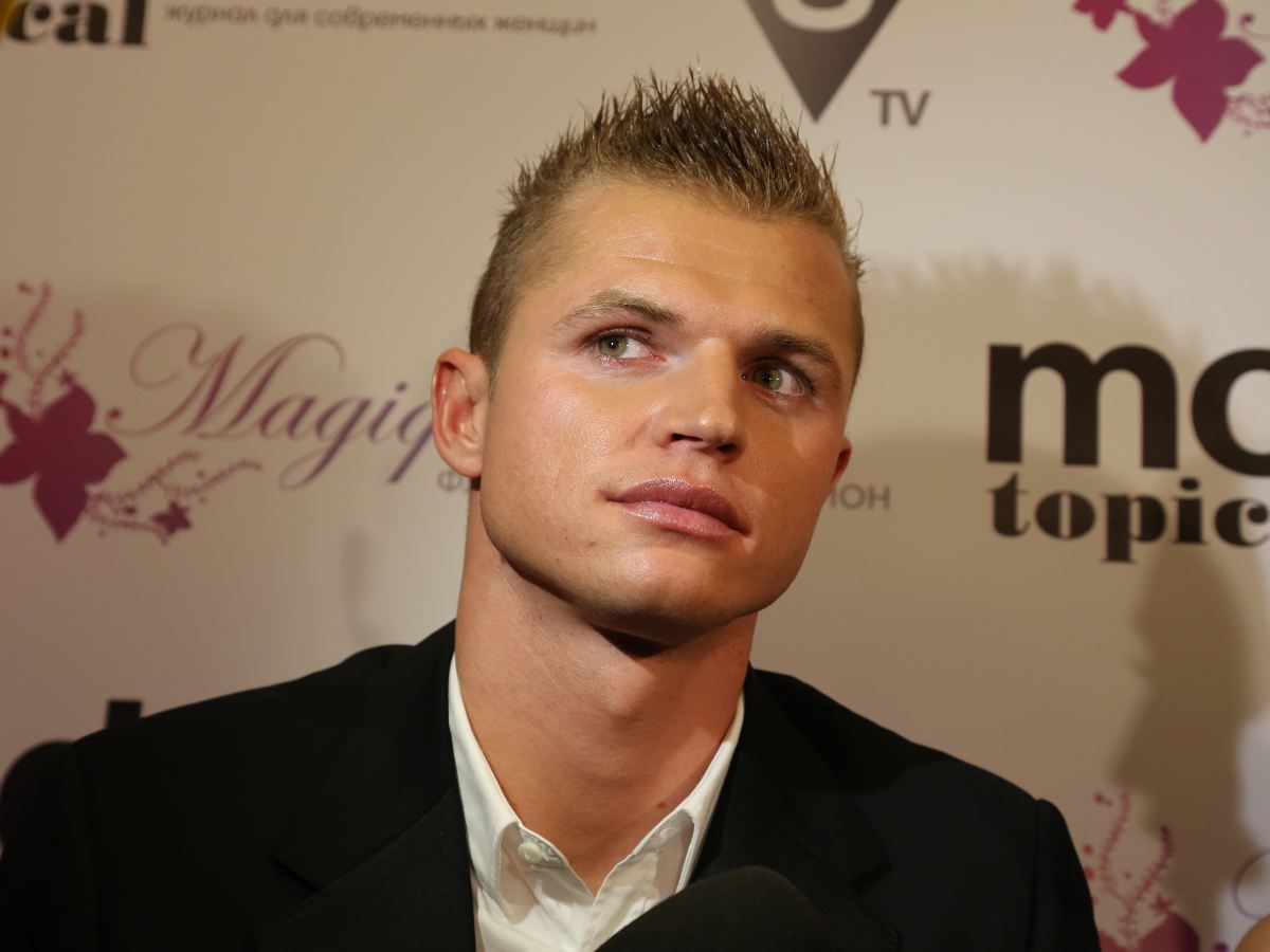 Бузова прокляла? Футболист Дмитрий Тарасов задолжал налоговой сотни тысяч рублей