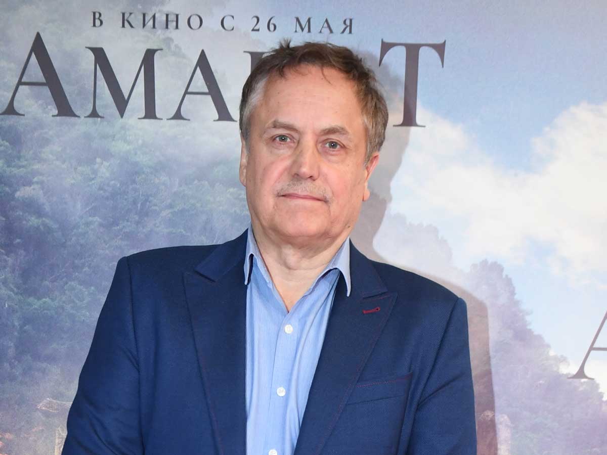 Андрей Соколов «Это мешает преподавать»: Андрей Соколов влюбляется в своих студенток