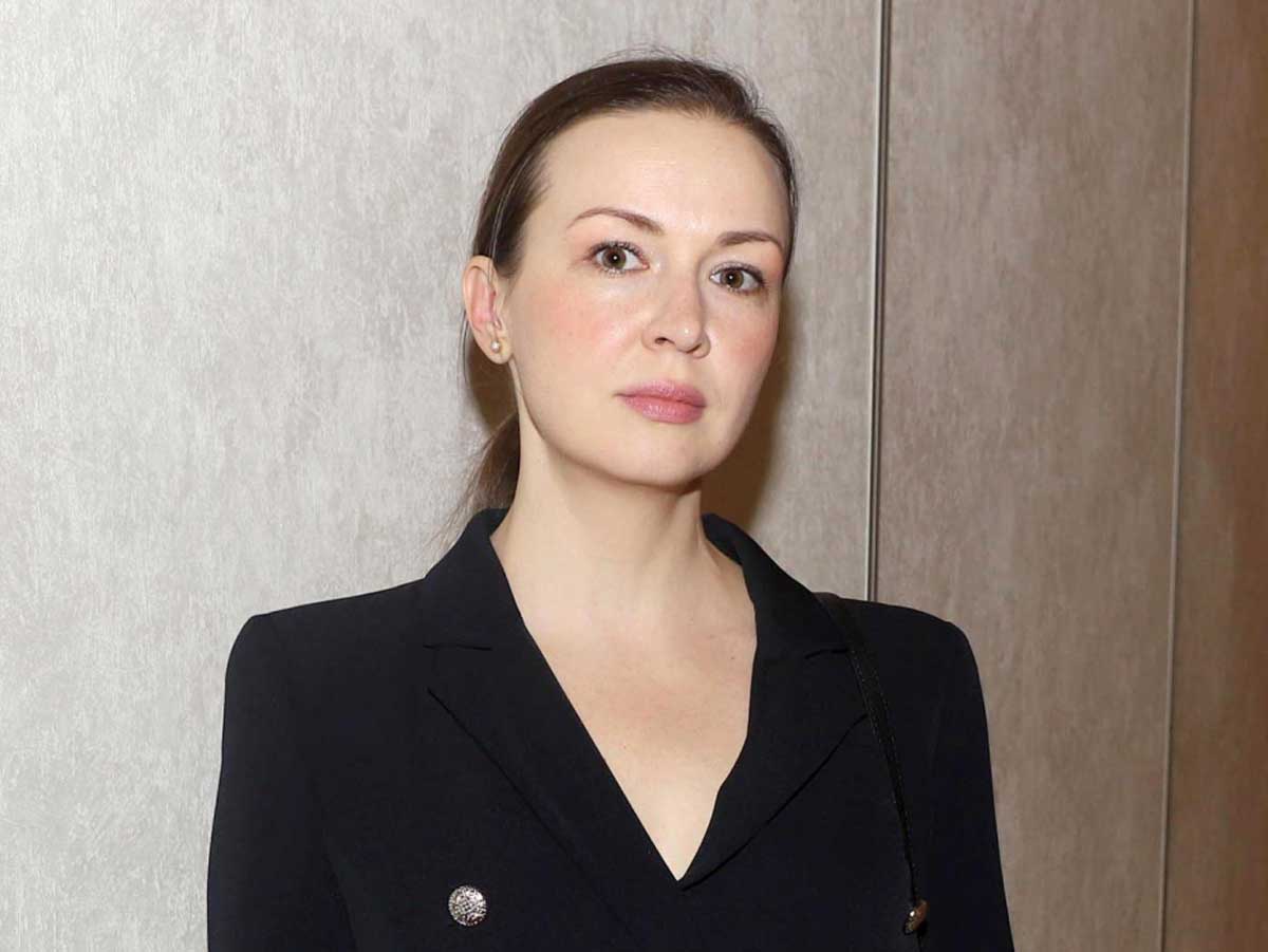 Хакер ұрлаған атақты порно Ксения Ситниктің секс видеосы