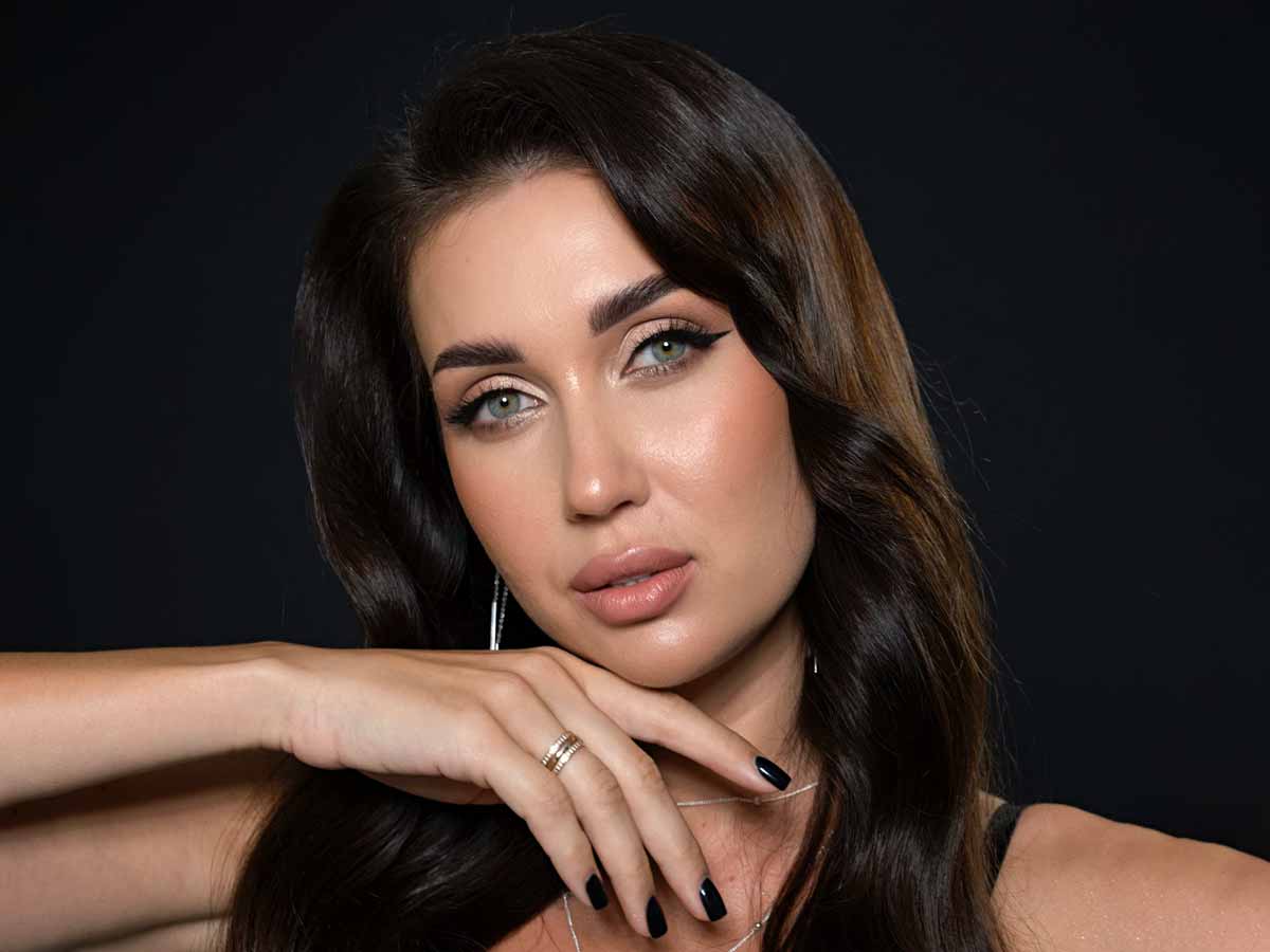 Евгения Рак: Аналитический взгляд на инновации в сфере реконструкции волос