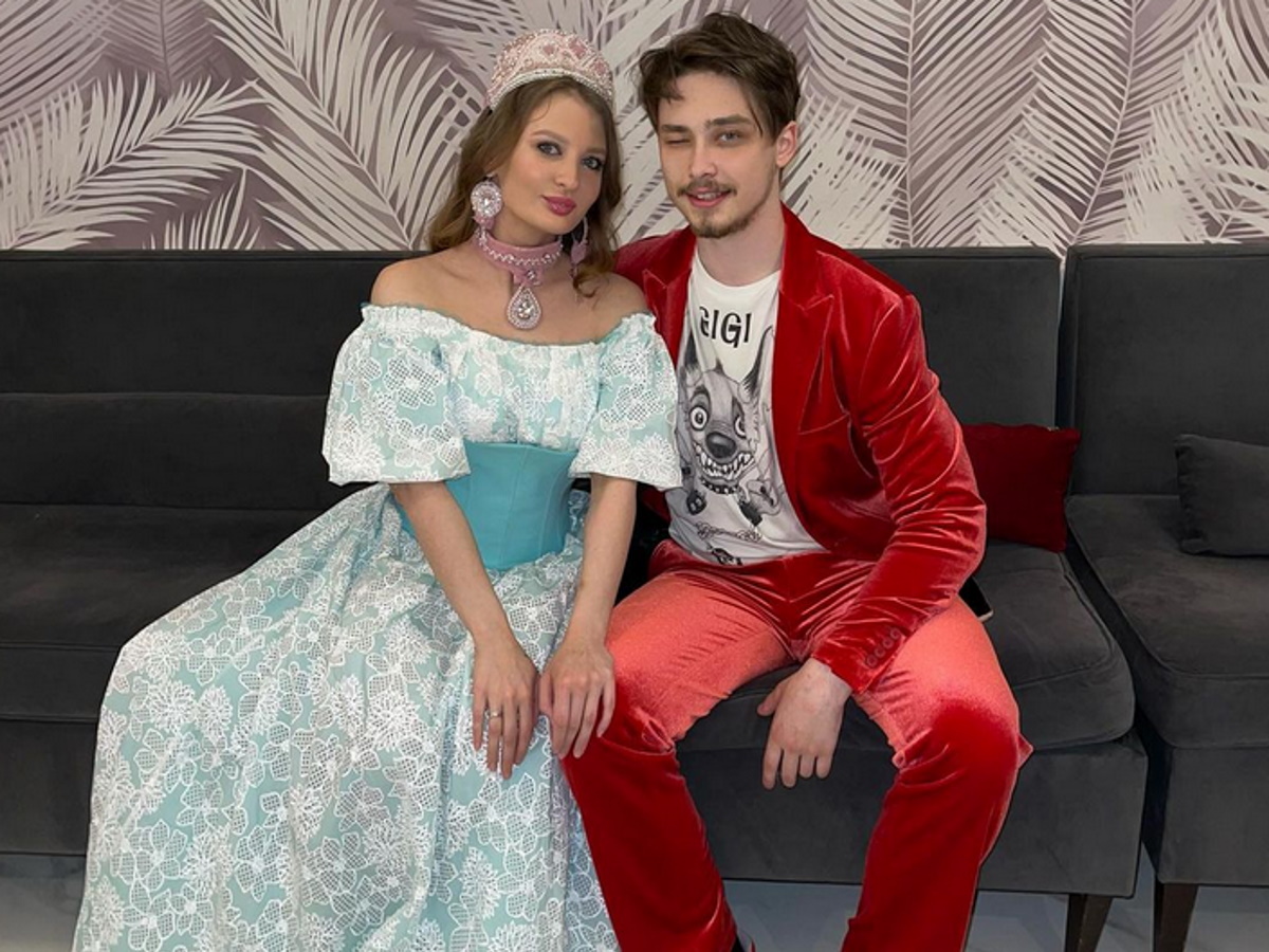 Порно әйел күйеуі Армян және өзбек порно