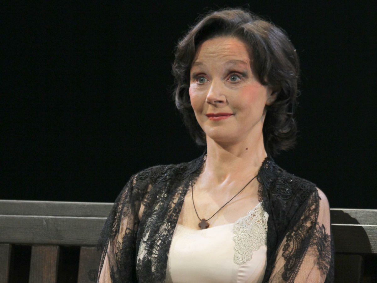 «Нож в спину!» Почему звезда фильма «Одинокая женщина желает познакомиться» Ирина Купченко обиделась на «циника» Бориса Корчевникова