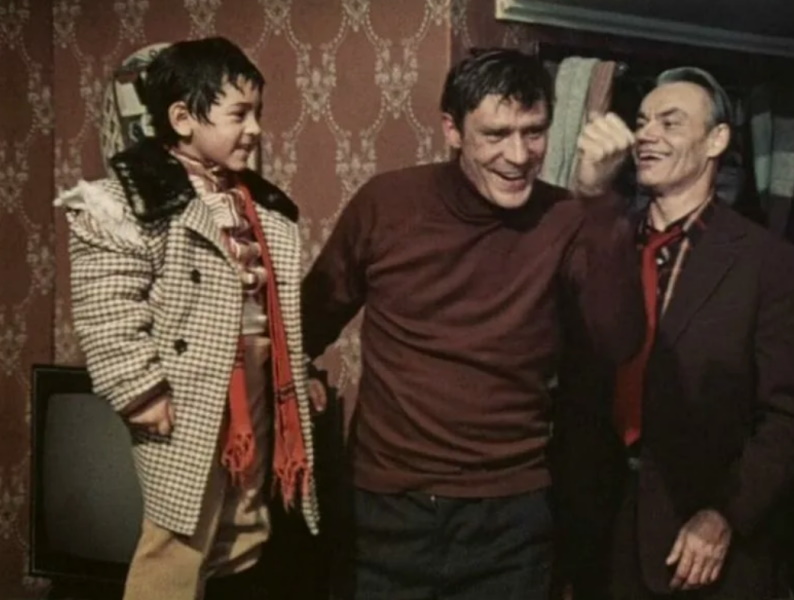 Почему Александр Михайлов наотрез отказывался сниматься в фильме «Мужики!..»: неизвестные факты о культовой драме Искры Бабич