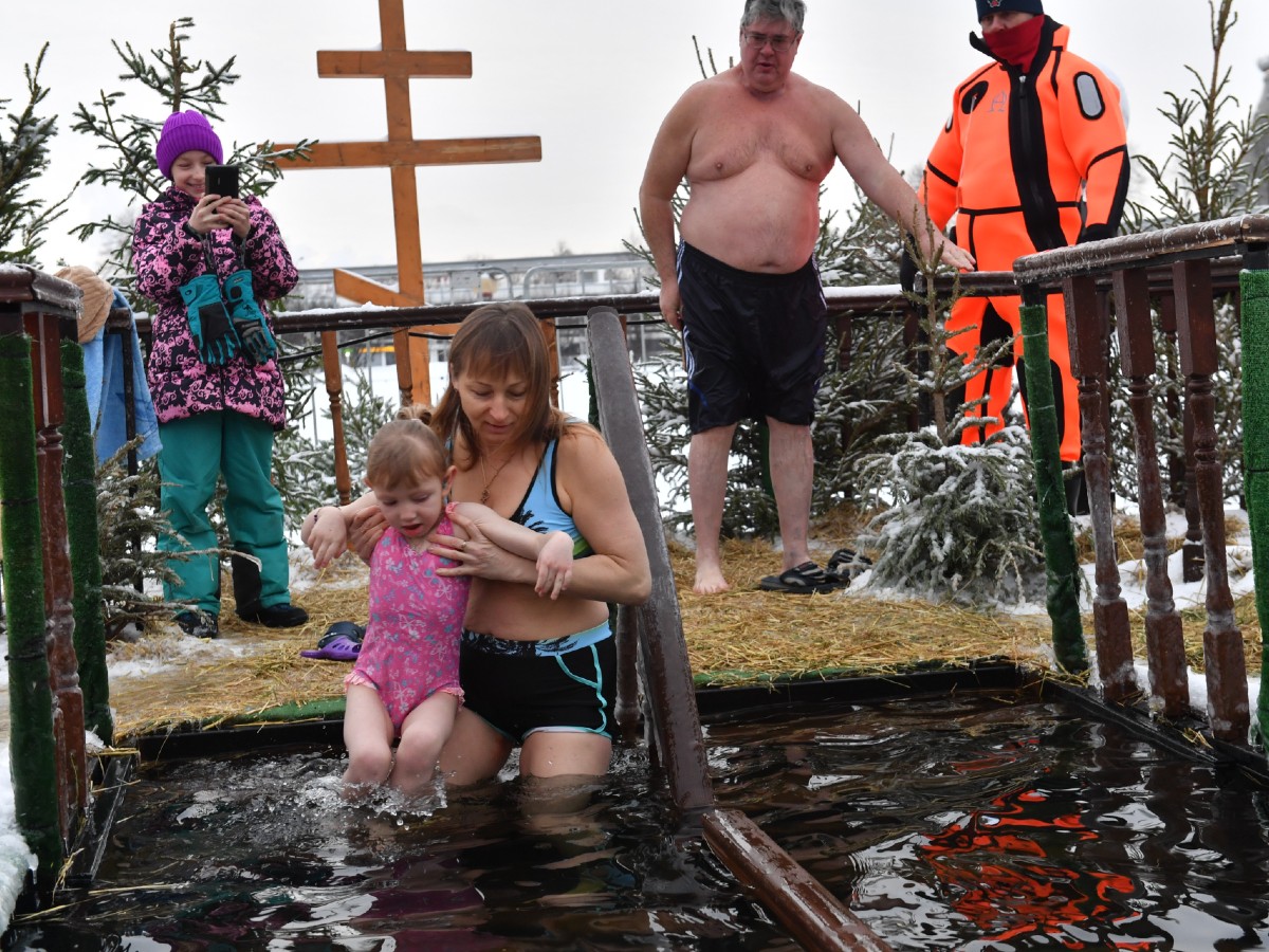 «Москвичей ожидает грустная погода»: к чему готовиться на старый Новый год и Крещение