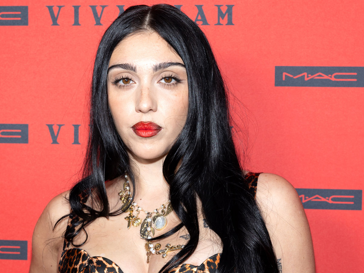 Лурдес Леон