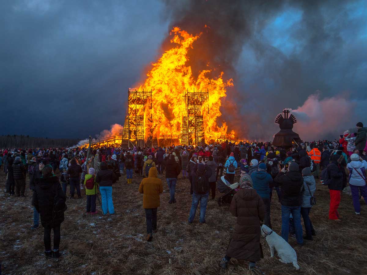 На Масленицу в Никола-Ленивце сгорят вращающиеся «Мельницы» Николая Полисского