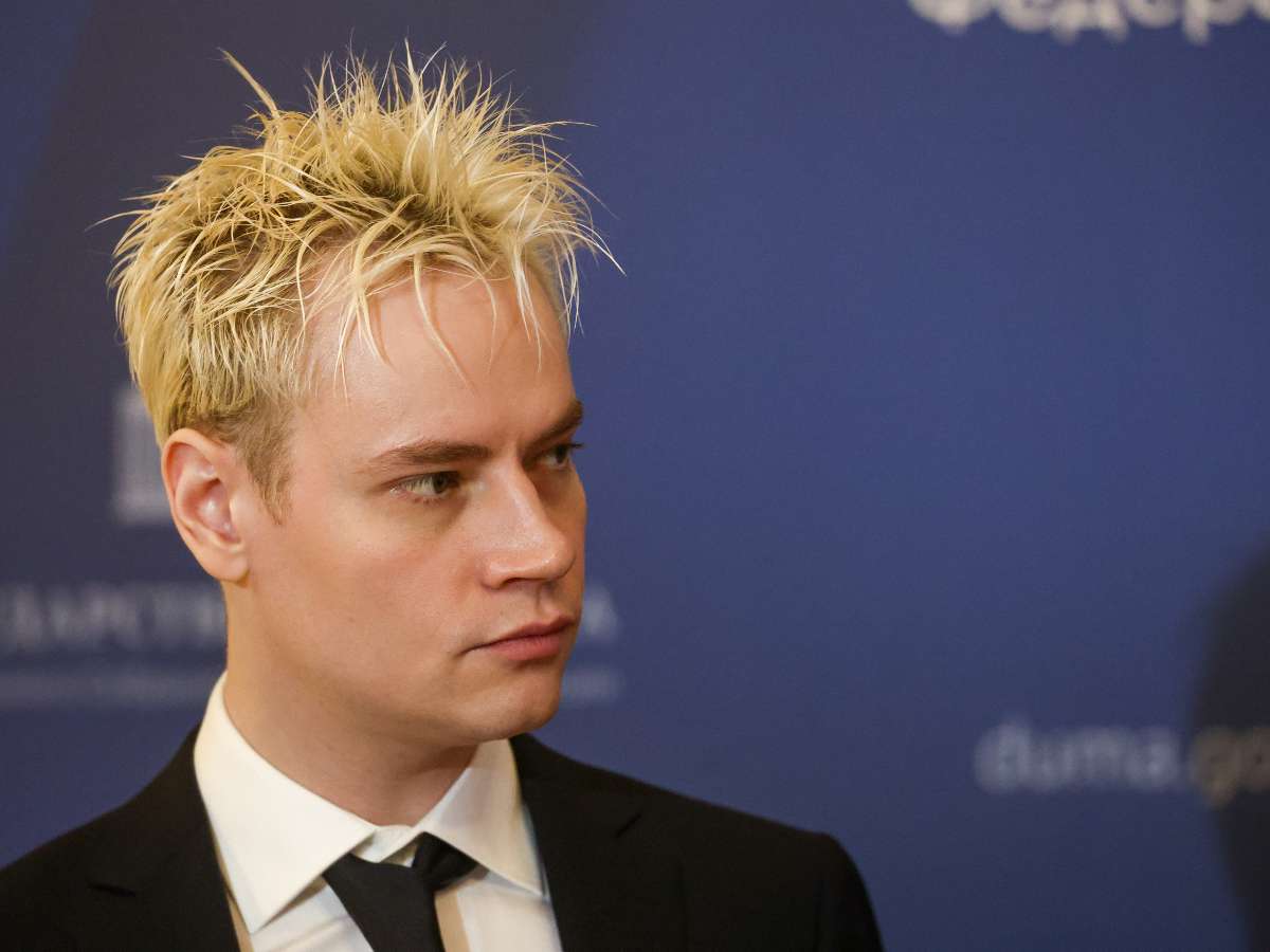 «Объединяет только любовь»: SHAMAN объяснился после поцелуя с Екатериной Мизулиной