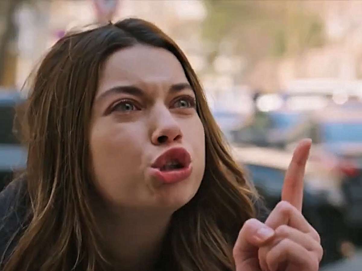 «Зимородок» 93 серия: смерть ребенка, Сейран с пистолетом и истерика Ферита