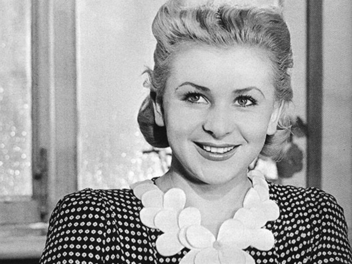 Валентина Серова