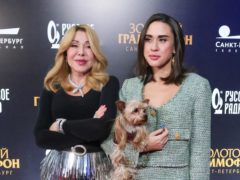 Теперь еще и стриптизерша: Успенская с гордостью показала, чем занимается ее дочь Плаксина