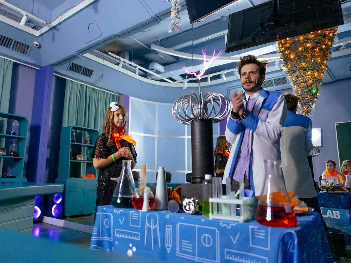 Фиксики приглашают детей и взрослых в кругосветку