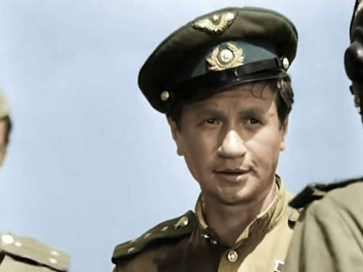 Где снимали фильм «В бой идут одни старики» и кто ставил Быкову палки в колеса