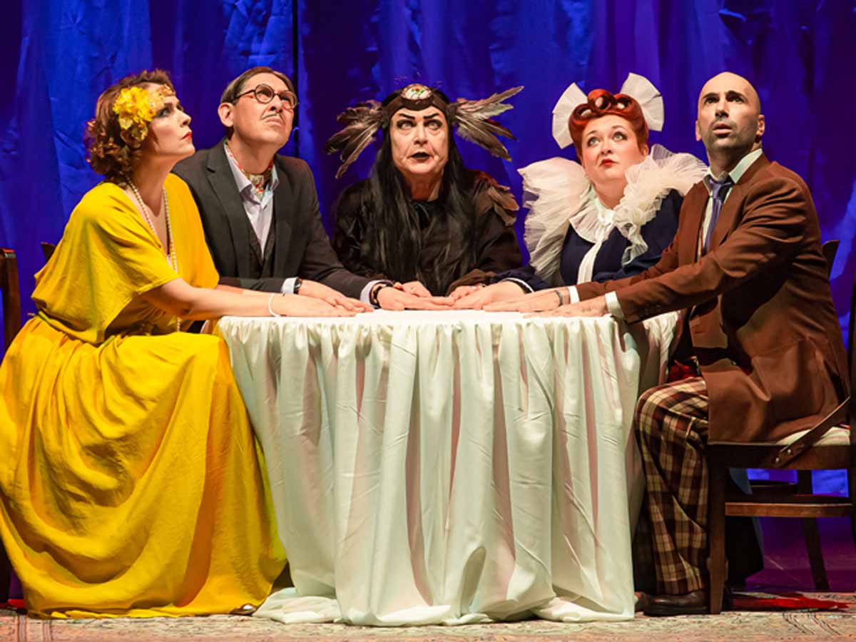 В Театриуме на Серпуховке пройдет спиритический сеанс