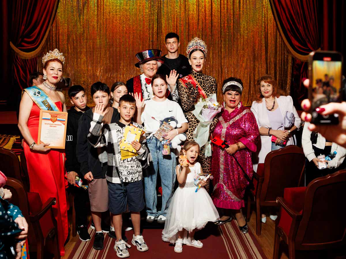 1 июня в честь дня защиты детей в театре «Эстрады» прошел бенефис Юрия Куклачева