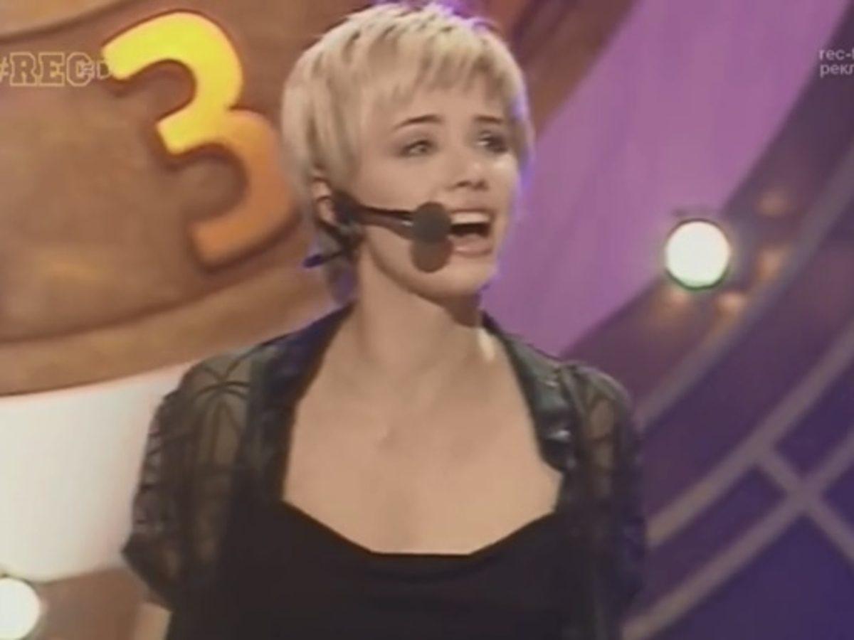 Анамның досының үлкен сиськи порносы Жалғыз әйел порносын қараңыз