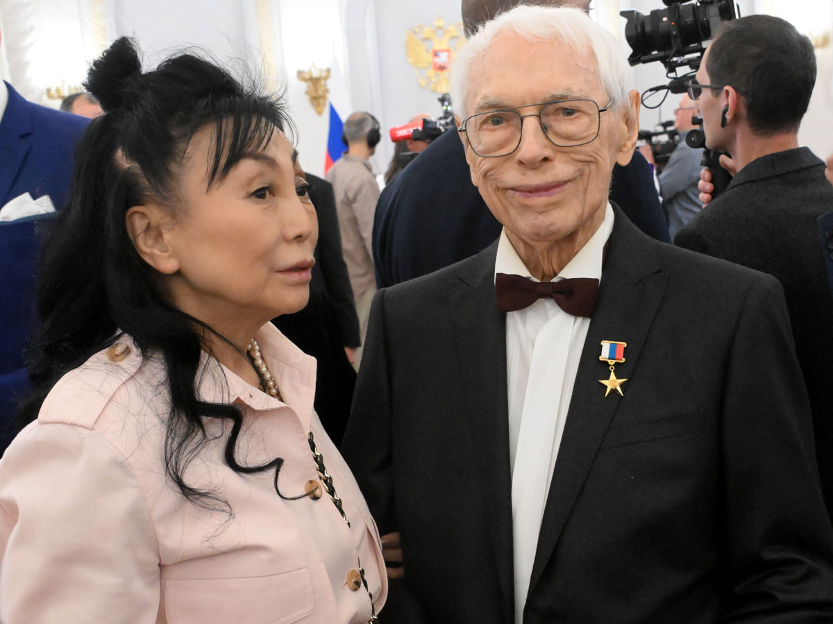 Александр Зацепин