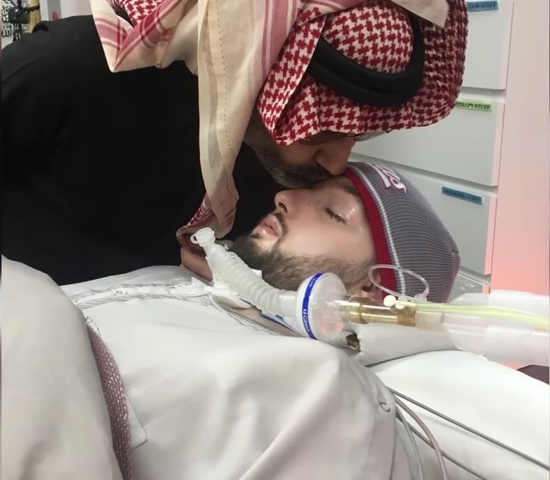 Был заперт между сном и реальностью: что случилось с «Спящим принцем» из Саудовской Аравии, который провел в коме 20 лет