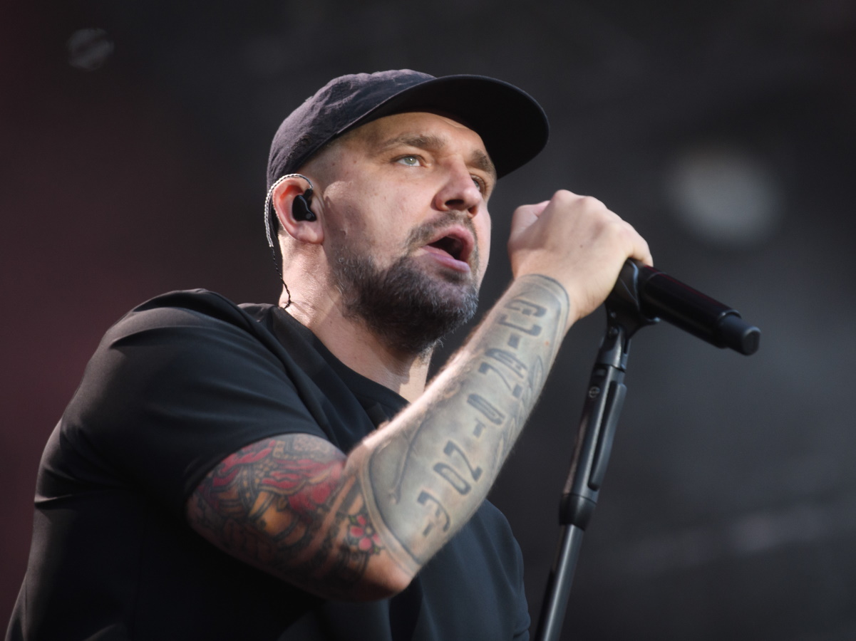 Женился на богачке, стал идеальным отцом: метаморфозы рэпера Басты