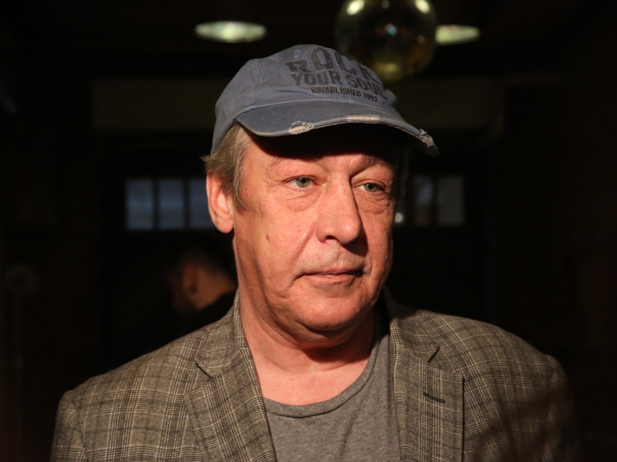 Готовится к свадьбе с молодой любовницей? Вот куда уехал Михаил Ефремов