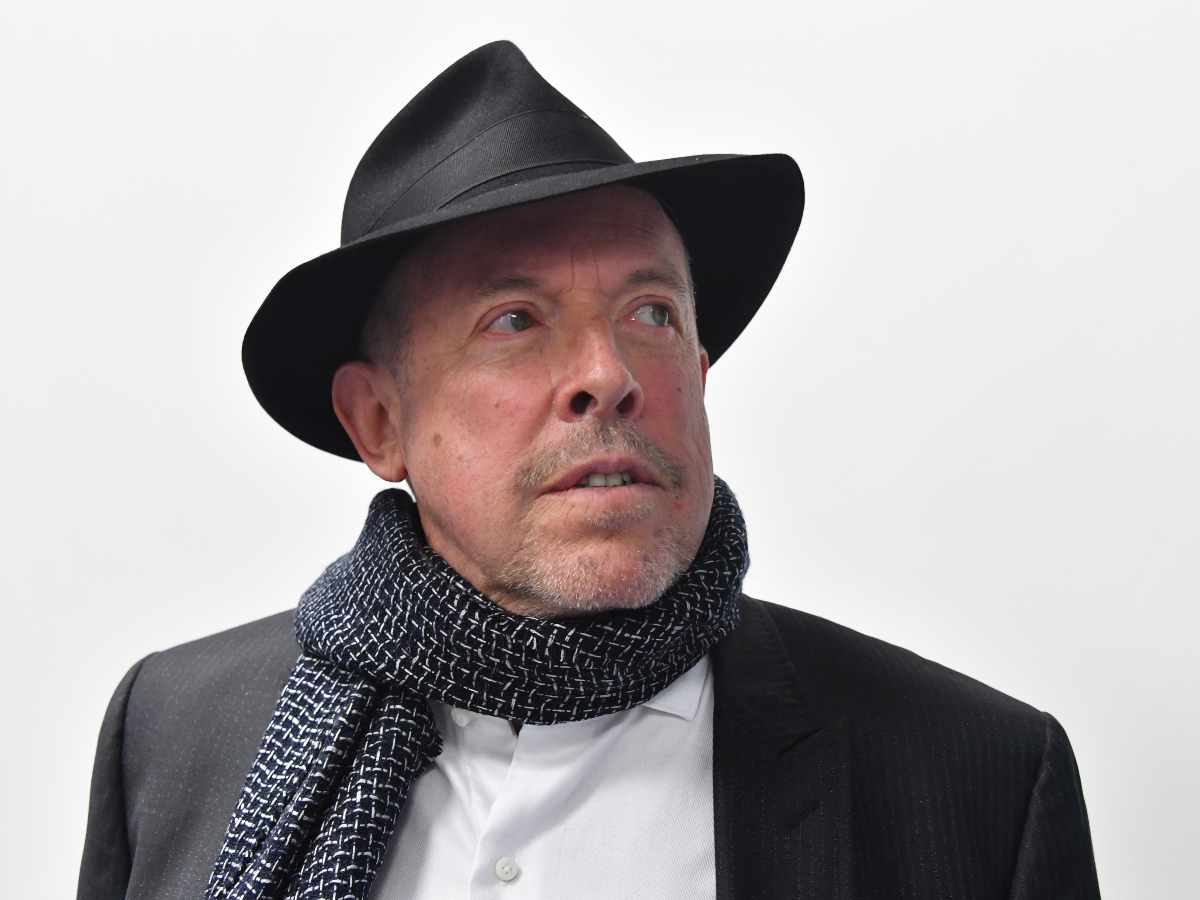 «Грязь, пыль, заросшие цветы и разрастающаяся плесень»: у живущего в Израиле Макаревича нашли тайный дом в Подмосковье