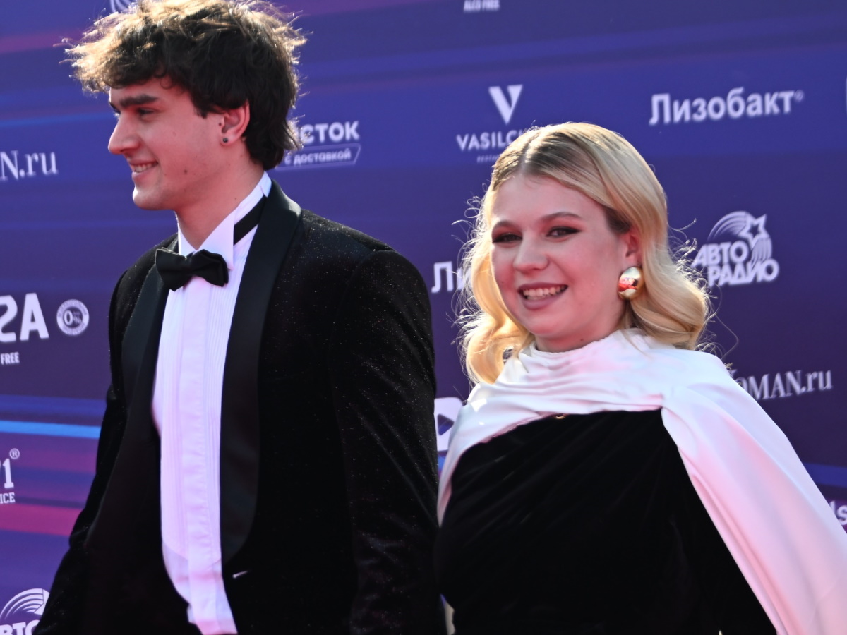 «Мы тебя очень ждали»: сияющая Трусова рассекретила имя новорожденного малыша