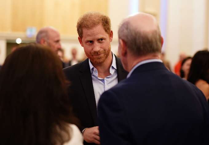 Меган Маркл снова выступила против королевской семьи. Что дальше — развод или возвращение в Лондон?