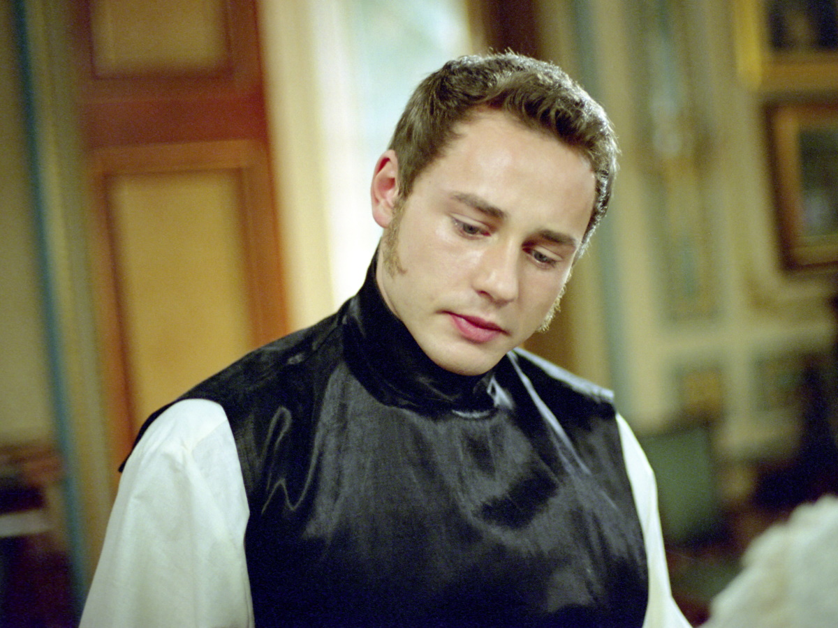 Объявился спустя 10 лет, вновь заслужив доверие дочерей: личная жизнь звезды сериала «Бедная Настя» Дмитрия Исаева