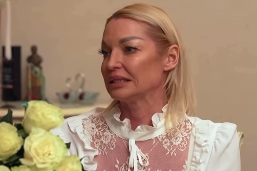 «Один раз он сосиску заточил в постели!» Волочкова пришла в ужас от новой жены Шаляпина