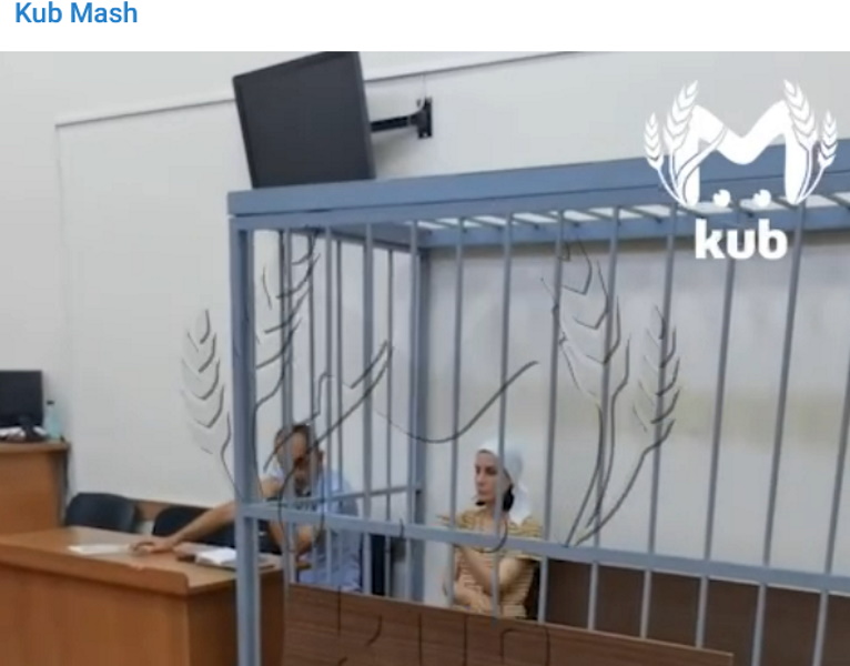 ов мертвы, остальные в больнице: продавцами ядовитой адлеровской чачи оказались внучка и бабуля