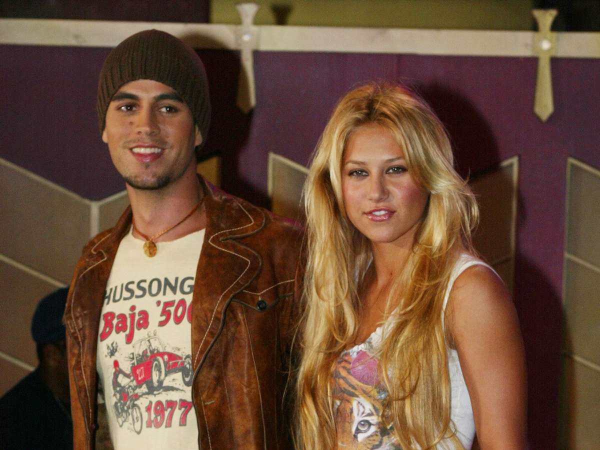 Роды уже не за горами! Анна Курникова и Энрике Иглесиас ждут четвертого ребенка