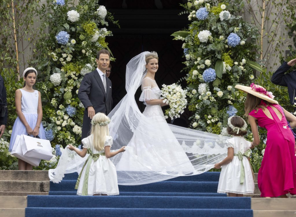Самая богатая принцесса Европы вышла замуж в Лихтенштейне: фото торжества