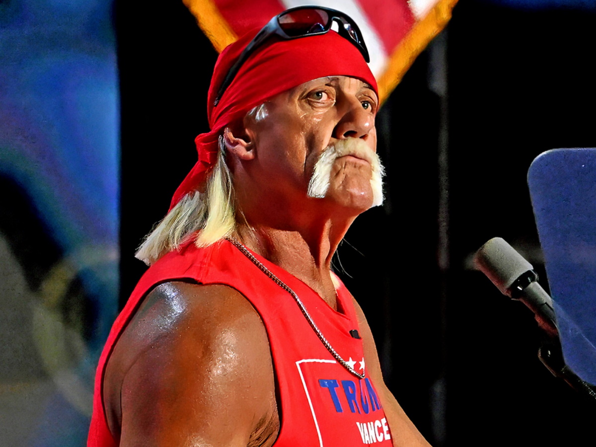 Уменьшился в росте, перенес 25 операций: вот что творилось с Халком Хоганом перед смертью